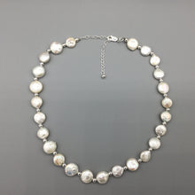 Load image into Gallery viewer, Coin Pearl Necklace
