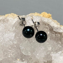 Load image into Gallery viewer, Black Pearl Earrings