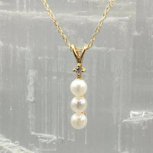 Load image into Gallery viewer, Freshwater Pearl Necklace